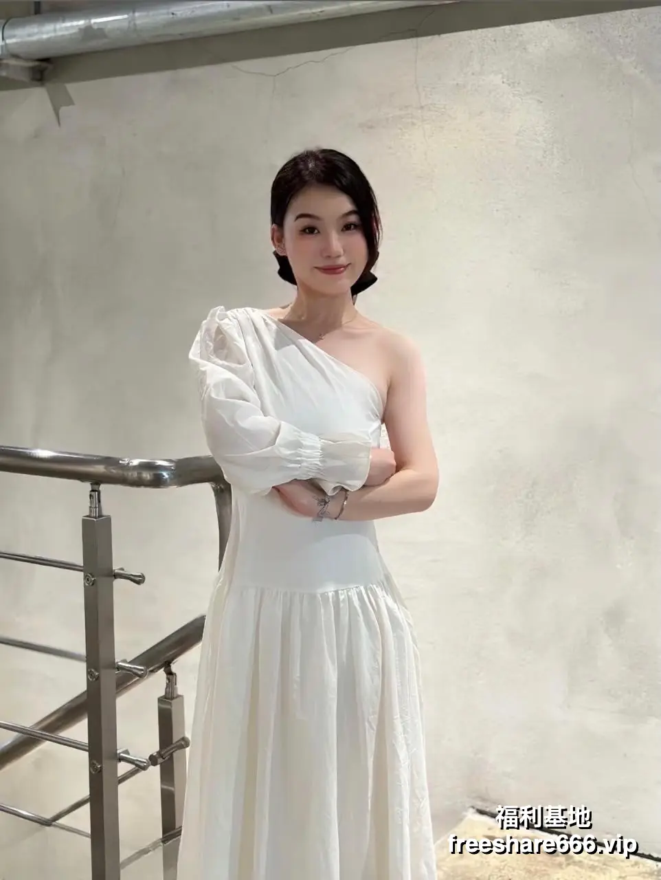 山东青岛女神吴雯